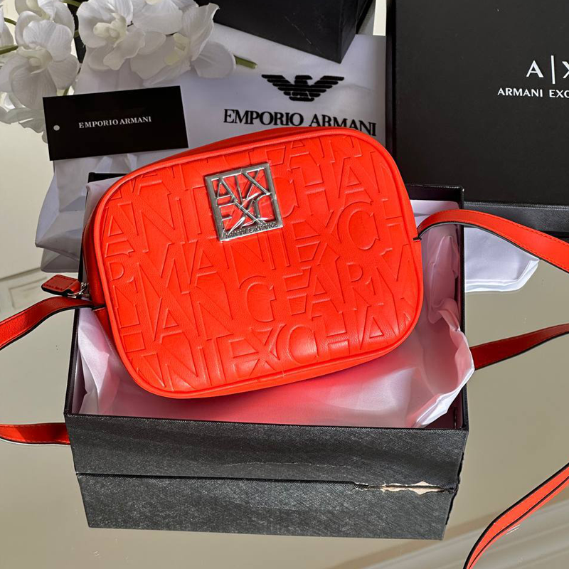 کیف دوشی زنانه Armani - تصویر 6